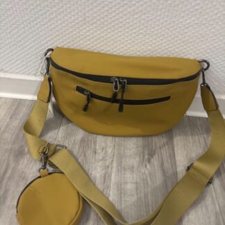 Sac style banane imperméable moutarde