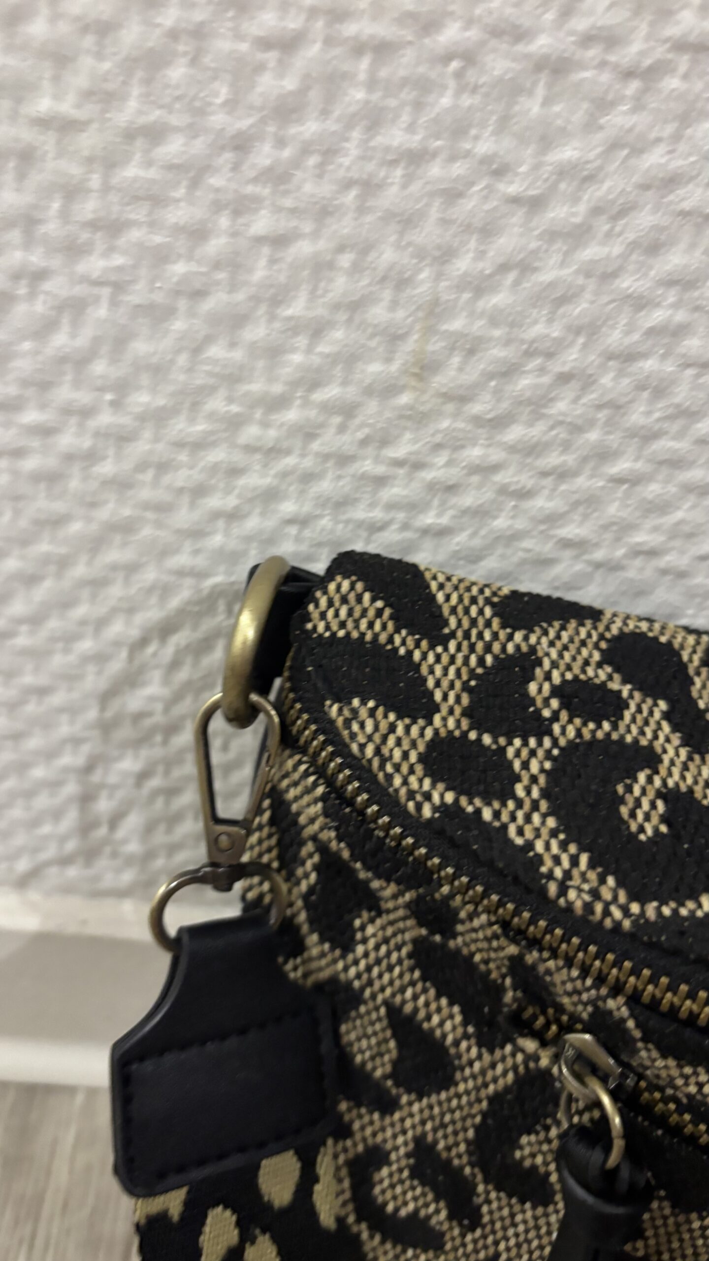sac style banane imprimé léopard – Image 4
