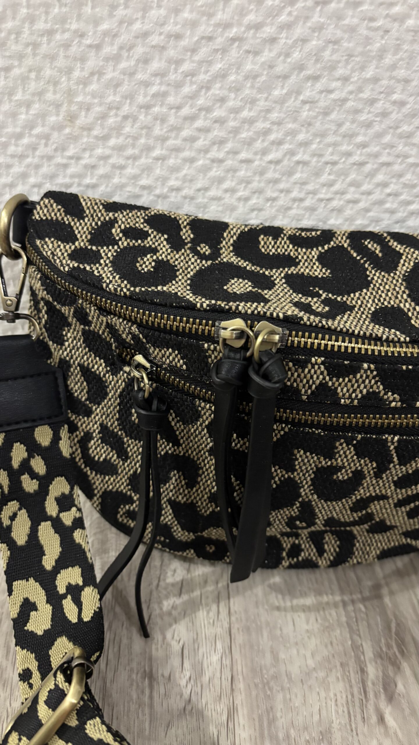 sac style banane imprimé léopard – Image 5