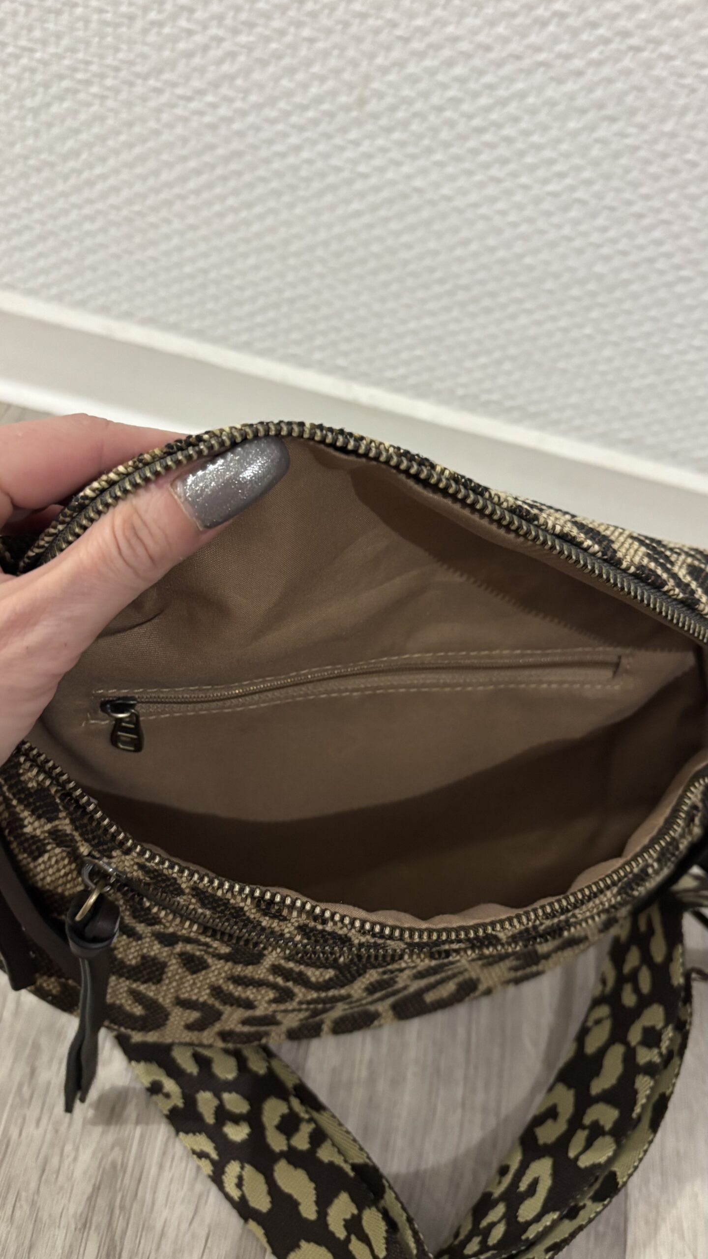 sac style banane imprimé léopard – Image 6