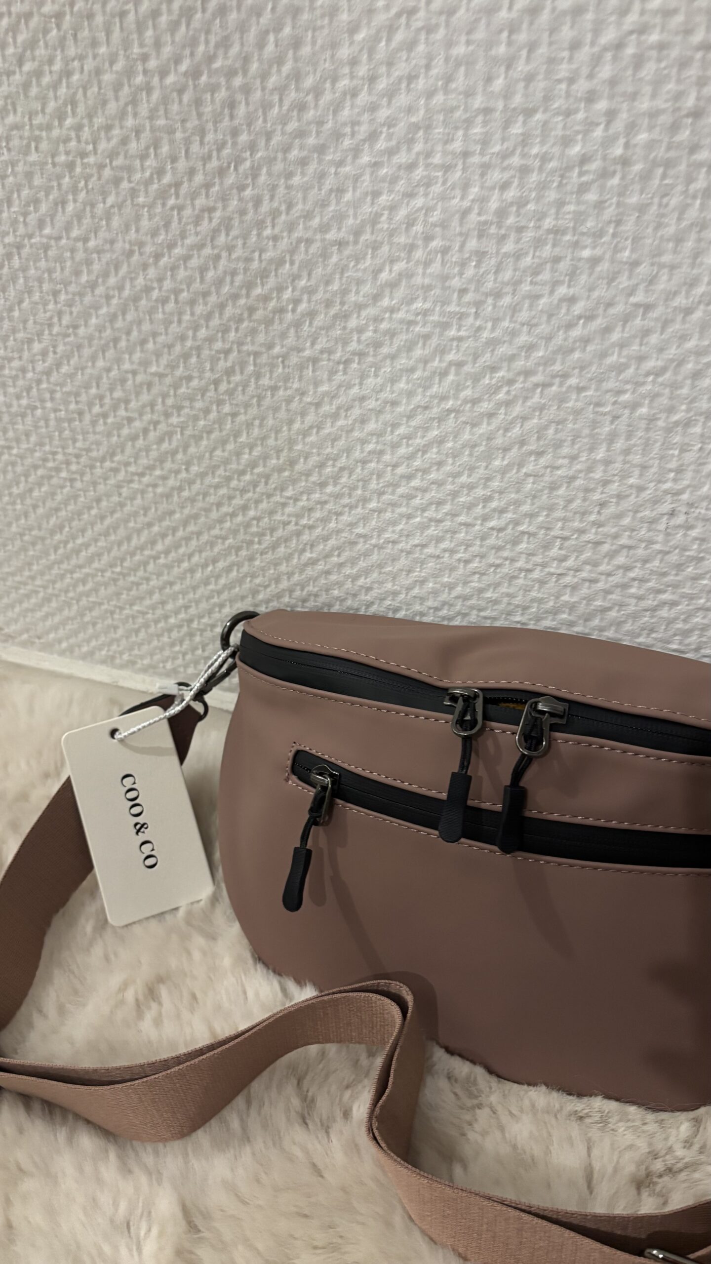 Sac style banane imperméable vieux rose – Image 4