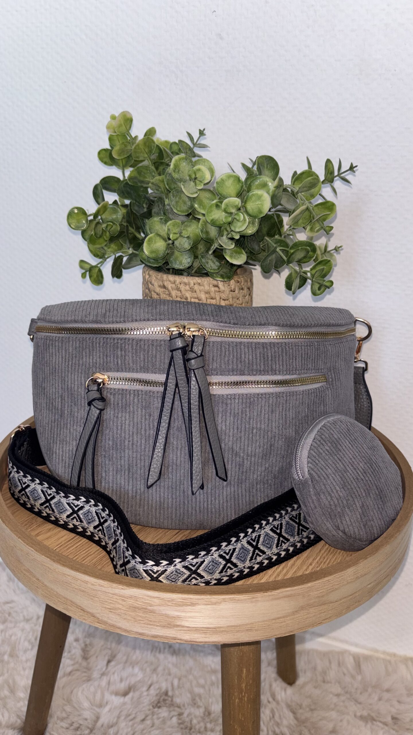 sac style banane en velours côtelé gris – Image 2
