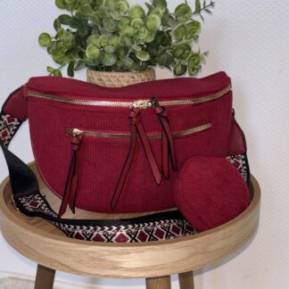 sac style banane en velours côtelé bordeaux