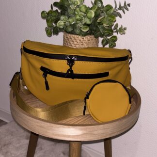 Sac style banane imperméable moutarde